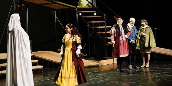 Beyoğlu Kültür Yolu Festivali’nden “Hırçın Kız” geçti