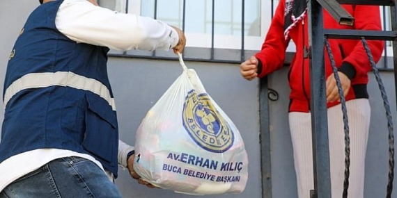 Buca’da kış öncesi sosyal yardım atağı