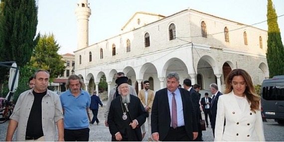 Çeşme’yi ziyaret eden Bartholomeos’tan Başkan Oran’a büyük övgü