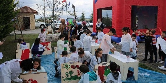 Çocuklar sevimli patilerle buluştu