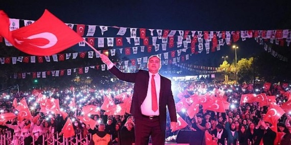 Cumhuriyetin 99. Yılında Ankara Işık Seli Oldu