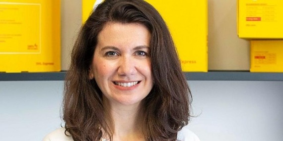 Denizden Şahika Ercümen’in eliyle çıkan atıklar, Seçkin Pirim tasarımı ile ödül heykeline dönüşüyor