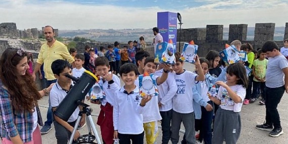 Diyarbakırlı Çocuklar, Sur Kültür Yolu’na Büyük İlgi Gösteriyor