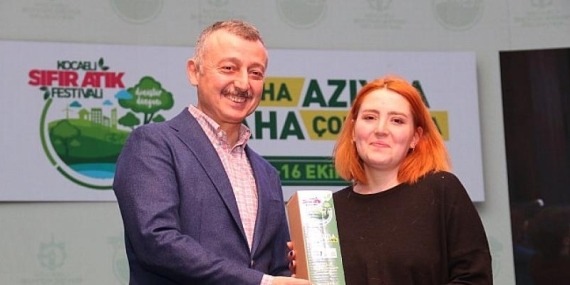 Gençler sıfır atık konusunu tartıştı