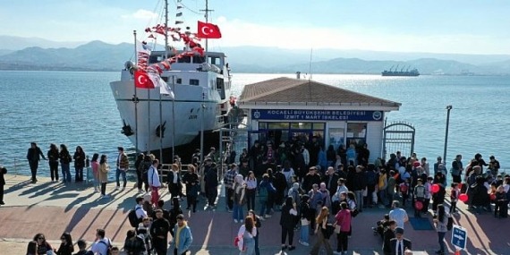 Gençlik Vapuru, Körfez’de Cumhuriyet turu attı