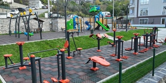 Gölcük’te Çocukları Mutlu Eden Parkların Sayısı Artıyor