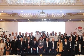 huawei-bilisim-akademisi-ankarada-universitelerle-bulustu.jpg
