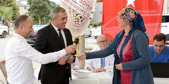 İzmir Büyükşehir Belediyesi’nde 34 üreticiye daha hayvan desteği