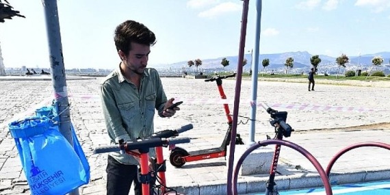 İzmir Büyükşehir Belediyesi’nden e-skuter düzenlemesi