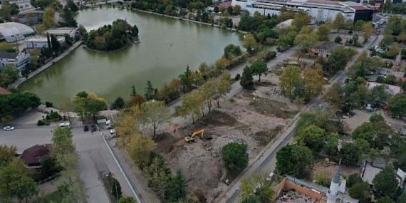 İzmit Millet Bahçesi için yıkımlar devam ediyor