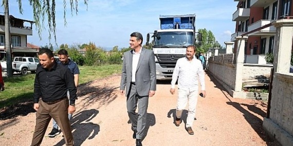 Kartepe’de 8 Sokak Asfaltlandı
