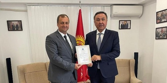 Kırgız Cumhuriyeti’nden Başkan Usta’ya Teşekkür Belgesi