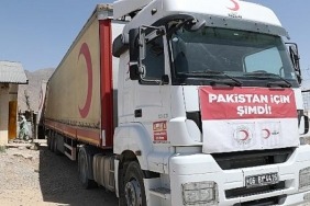 kizilay-pakistana-yardimlarina-devam-ediyor.jpg