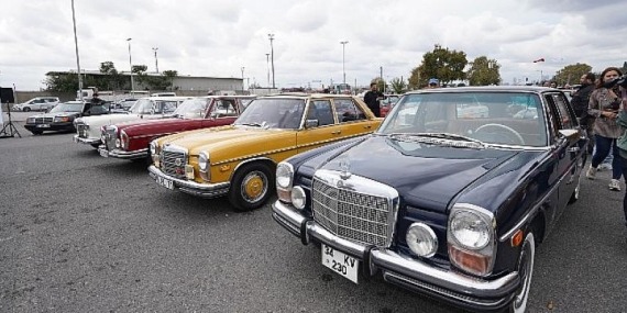 Klasik Otomobil Tutkunları Üsküdar’da Buluştu