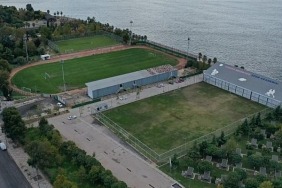 korfez-alparslan-turkes-spor-kompleksine-sentetik-cim.jpg