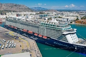 luks-yolcu-gemisi-mein-schiff-6-antalyaya-geldi.jpg