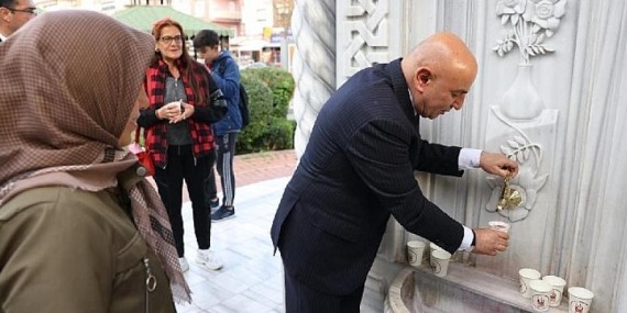 Mevlit Kandili’nde Keçiören’in Çeşmelerinden Şerbet Aktı