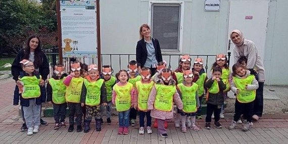 Minik öğrencilerden can dostlarına ziyaret