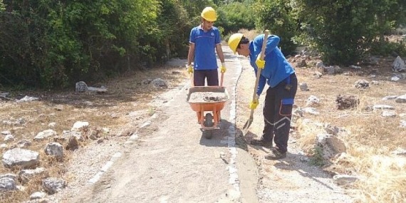 Muğla Büyükşehir 1426 Mezarlık Alanını Düzenlemeye Devam Ediyor