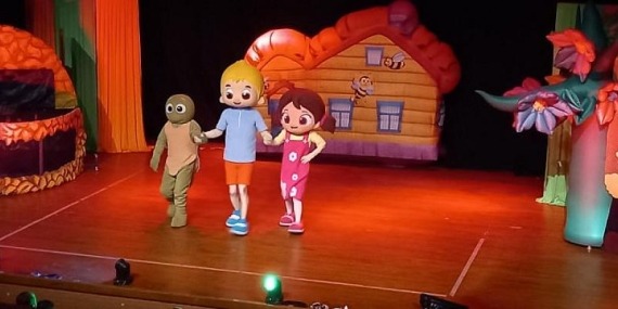 Niloya ve Arkadaşları İzmir’e Geliyor