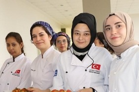 ozel-ogrenciler-yemek-yarismasinda-hunerlerini-sergiledi.jpg