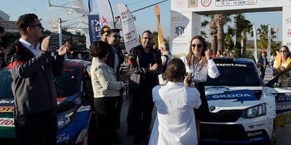 Royal Teos Ege Rallisi’nde Sürpriz Evlenme Teklifi