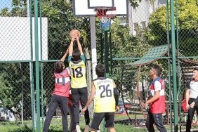 sokak-basketbolu-turnuvasinda-yari-final-ve-final-heyecani.jpg