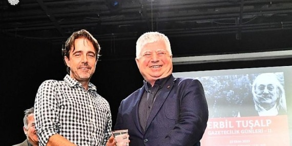 Soykan ödülünü Özuslu’dan aldı