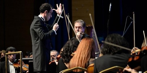 Sur Kültür Yolu Festivalinde 50.000 Kişiyle Konser Coşkusu