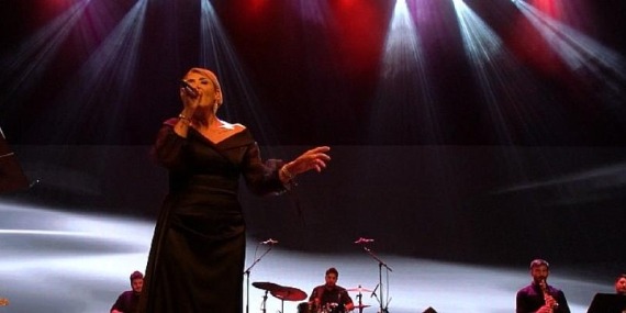 Sur Kültür Yolu Festivali’nde 70.000 Kişinin Katılımı İle Konser Coşkusu