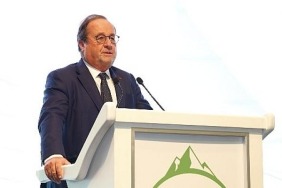 uez-2022nin-ikinci-gunu-fransa-eski-cumhurbaskani-francois-hollande-konusmasi-ile-basladi.jpg