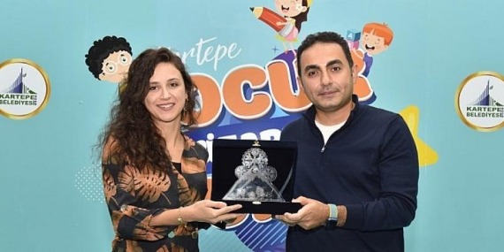 Ünlü Psikolog  Yazar Beyhan Budak Kartepelilerle Buluştu