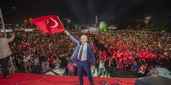 Yaşasın demokrasi, yaşasın Cumhuriyet