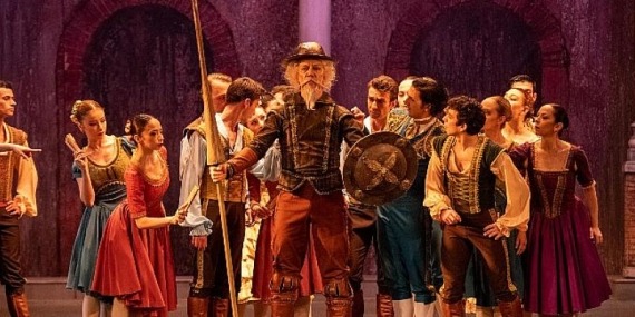 Yel Değirmenleriyle Savaşan Şövalye ‘’Don Kişot’’ AKM’de