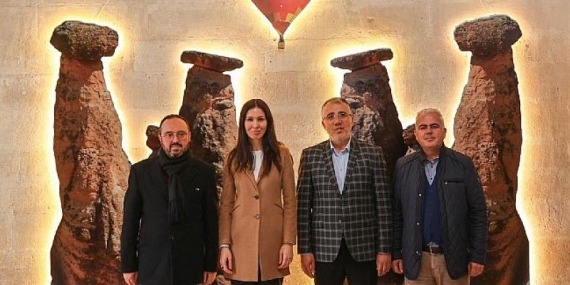 Ak Parti Genel Başkan Yardımcısı Çiğdem Karaaslan, KAPEM ve KAÇEM Kurslarını Ziyaret Etti