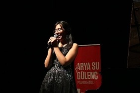 arya-su-gulencten-muhtesem-piyano-resitali.jpg