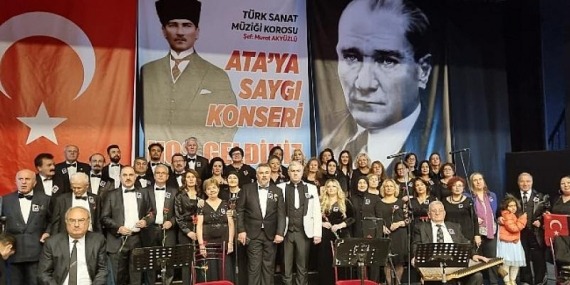 Aydın Büyükşehir Belediyesi, Ata’ya Saygı Konseri Düzenledi