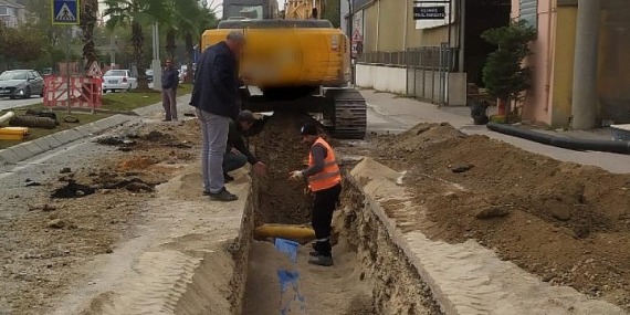 Çayırova Yavuz Selim Caddesinde İçmesuyu Şebekesi Yenileniyor