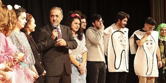 DEÜ Miniklere Diş Sağlığını Oyun İle anlattı