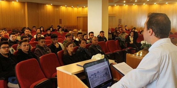 Ege’de “Atatürk Döneminde, Tarım ve Köylülük” konuşuldu