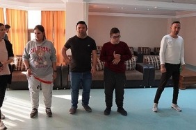 engellilere-halk-oyunlariyla-rehabiltasyon.jpg