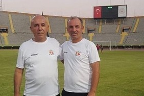 futbolun-unluleri-akhisarli-1-yasindaki-sma-tip-1-hastasi-ebrar-akturk-bebek-icin-sahaya-cikiyor.jpg