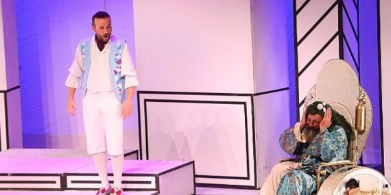 ‘Huysuz’ AŞT Doğu Garajı Sahnesi’nde ilk kez perde açtı