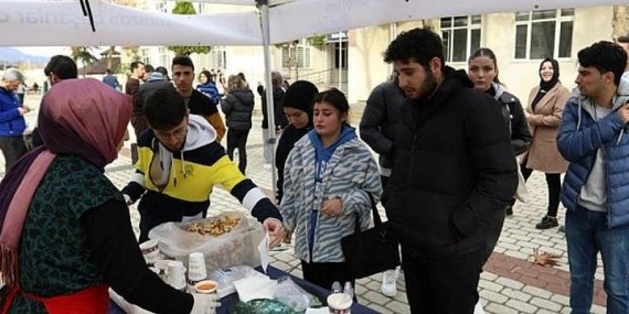İnegöl Belediyesi’nden Öğrencilere Çorba İkramı