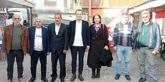 İzmir’de kurultay hazırlıkları hız kesmeden devam ediyor