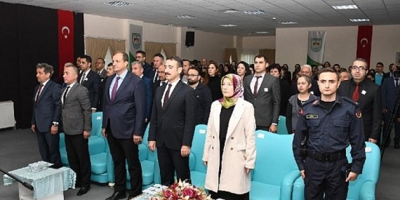 İznik’te 24 Kasım Öğretmenler Günü Kutlandı