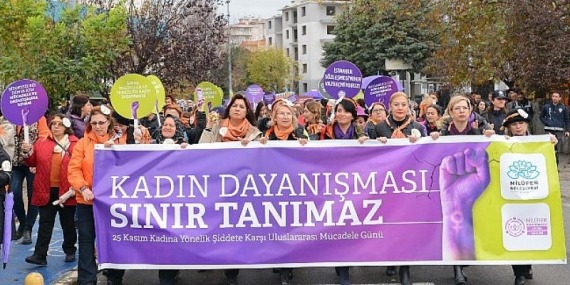 Kadına yönelik şiddete karşı isyanlarını dile getirdiler