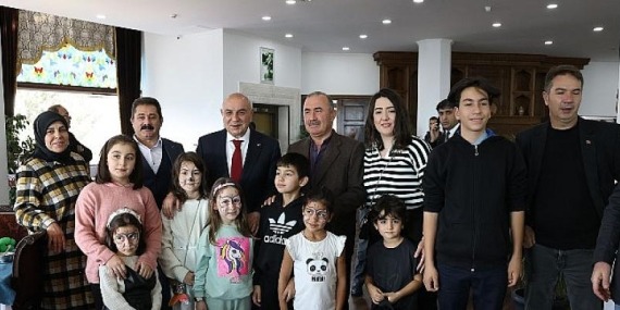 Keçiören Belediye Başkanı Turgut  Şeker Çocuklarla Buluştu