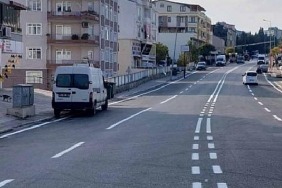 korfez-aksemsettin-caddesi-ve-cumhuriyet-bulvarinda-yol-cizgileri-cekildi.jpg
