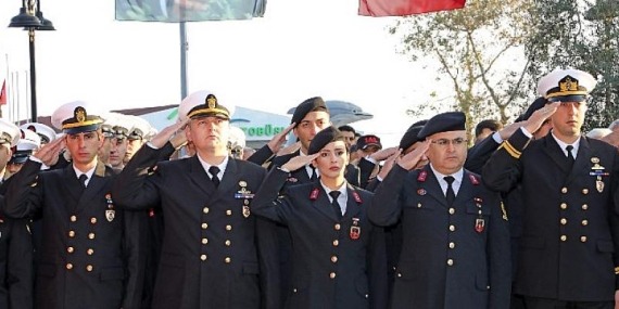 Mudanya 10 Kasım’da Tek Yürek, Atasını Andı: Sen Hep Varsın